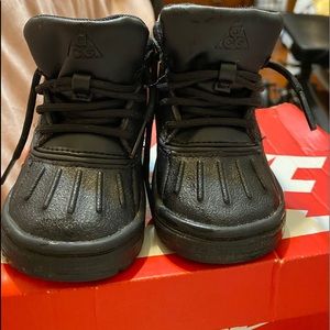 Toddler boy Nike ACG boots